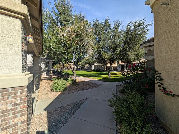 4th image of 1567 S Heron Dr