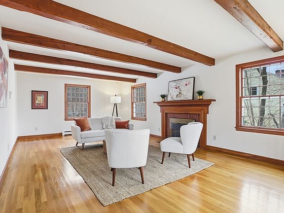 2nd image of 6 Old Village Rd