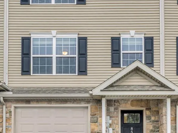 856 Gregs Dr, Harrisburg, PA 17111