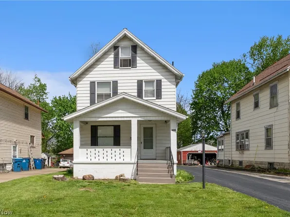 273 Maplewood Ave, Struthers, OH 44471