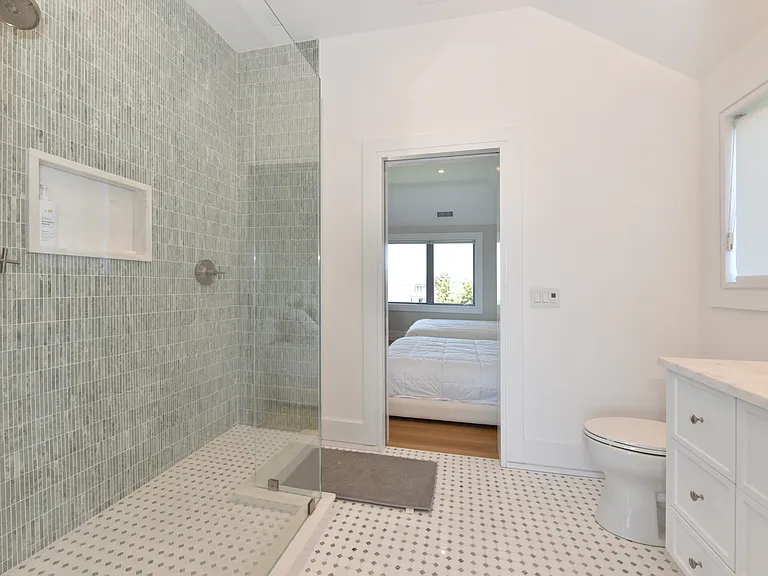 451 Dune Rd — Photo 69