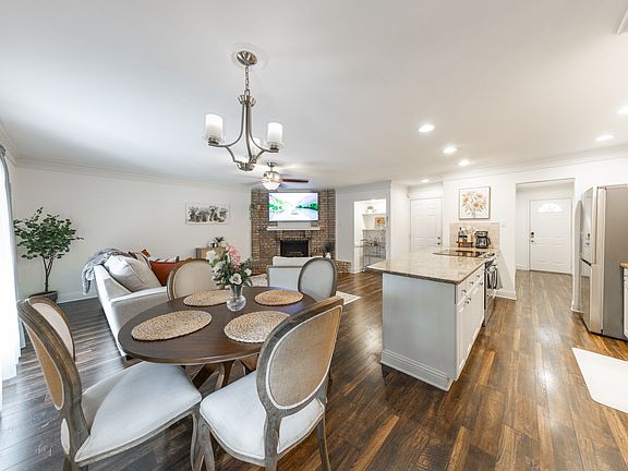 5th image of 4813 Garvin Dr