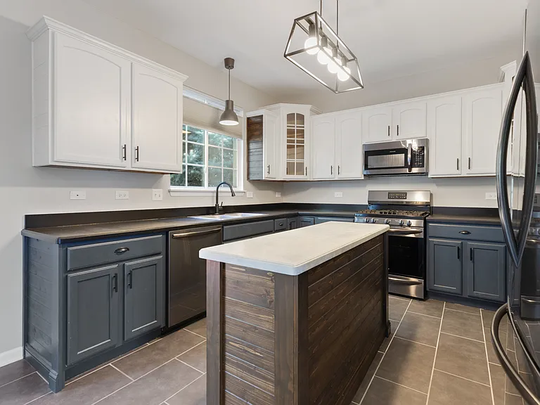 2255 Hudson Cir #2255 — Photo 9