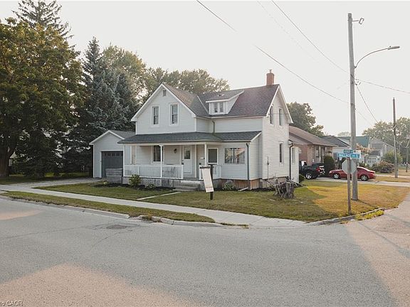 2nd image of 505 Wallace Ave S
