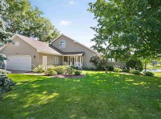 3164 Claymore Ln, New Franken, WI 54229