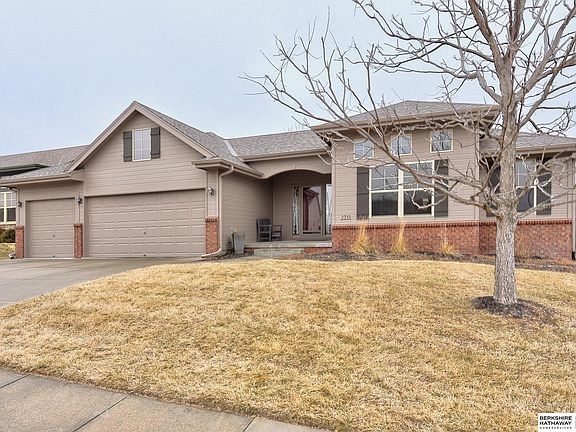 2nd image of 2715 N 191st Ave