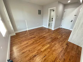 Rented by Tapiro Realty