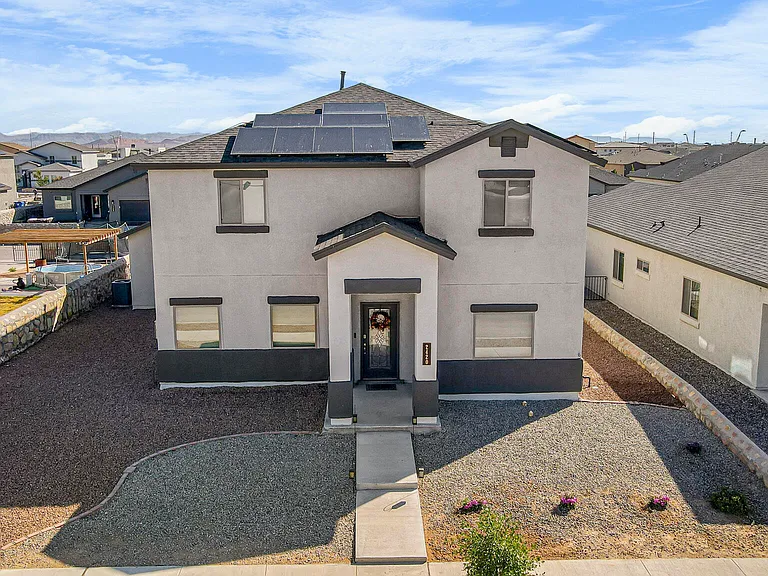 2420 Sammy Cervantes St — Photo 33