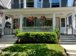 3274 N Hackett Ave, Milwaukee, WI 53211