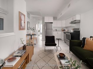 26 Royal St #W03, Toronto, ON M6N 3Z4