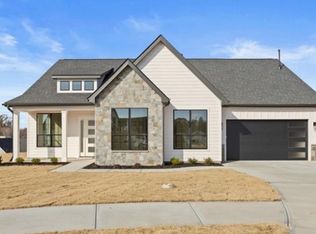 516 Rosedale Way, Seneca, SC 29672