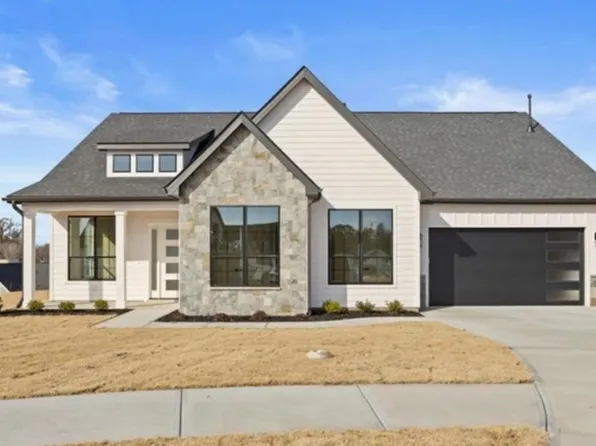 516 Rosedale Way, Seneca, SC 29672