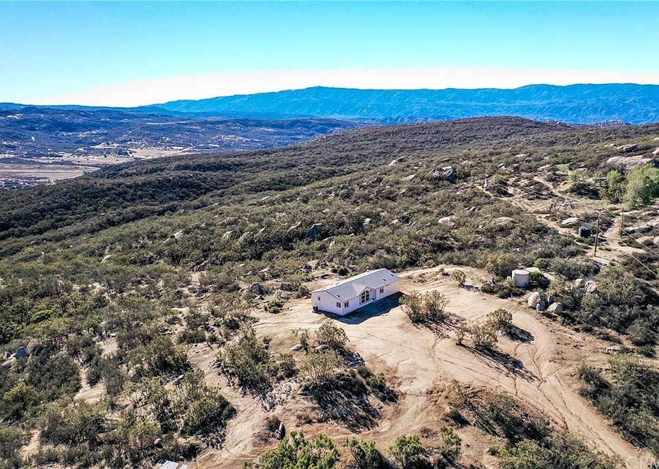 1st image of 38980 Lorenzo Ln