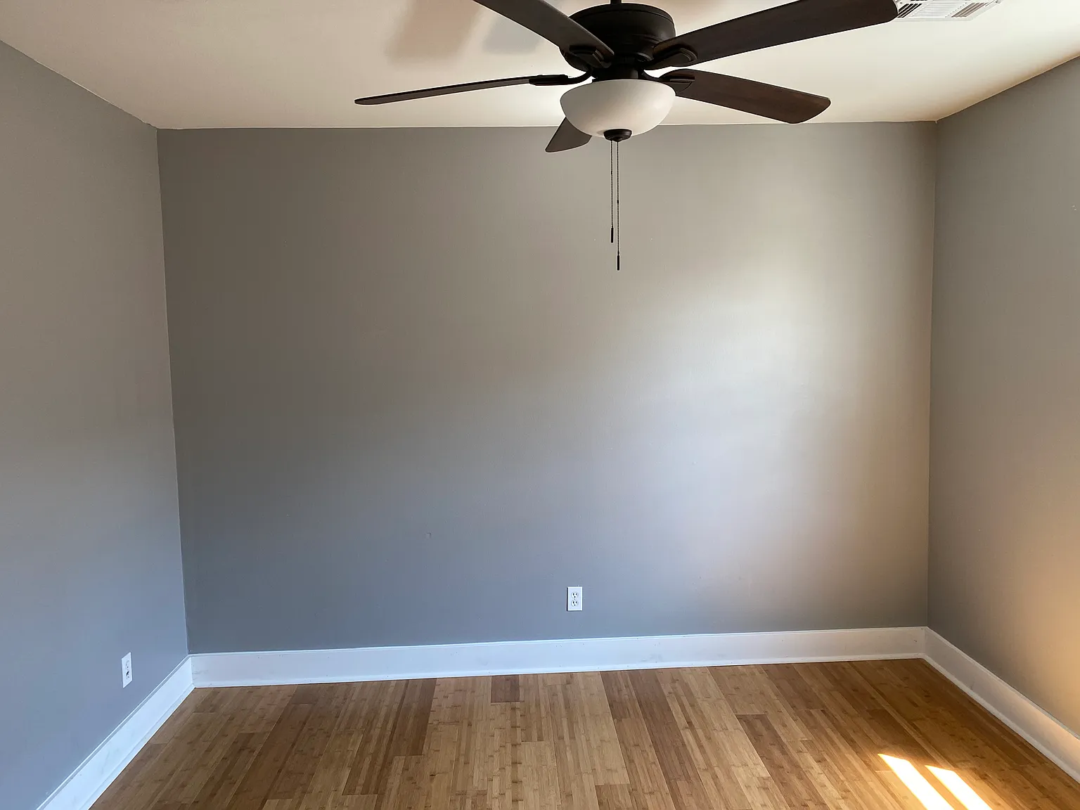 4017 McFarland St — Photo 2