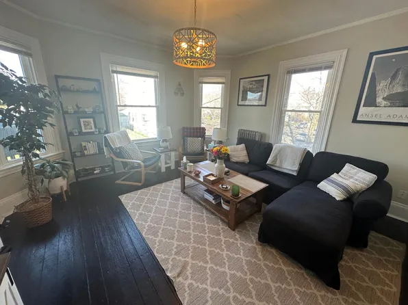 28 Warren Ave, Pawtucket, RI