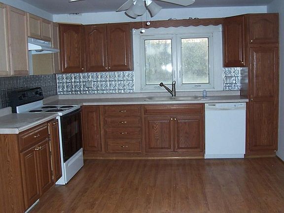 2nd image of 1526 16th Ave