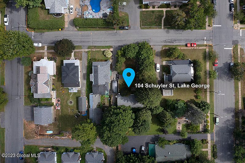 4th image of 104 Schuyler Street