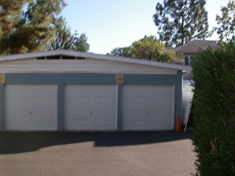 2nd image of 252 E California Blvd APT A