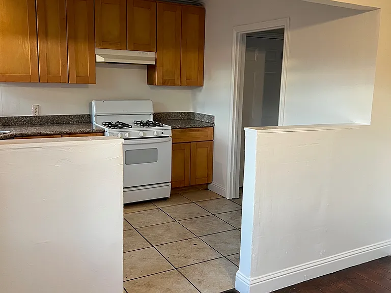 2315 Durant Ave — Photo 16