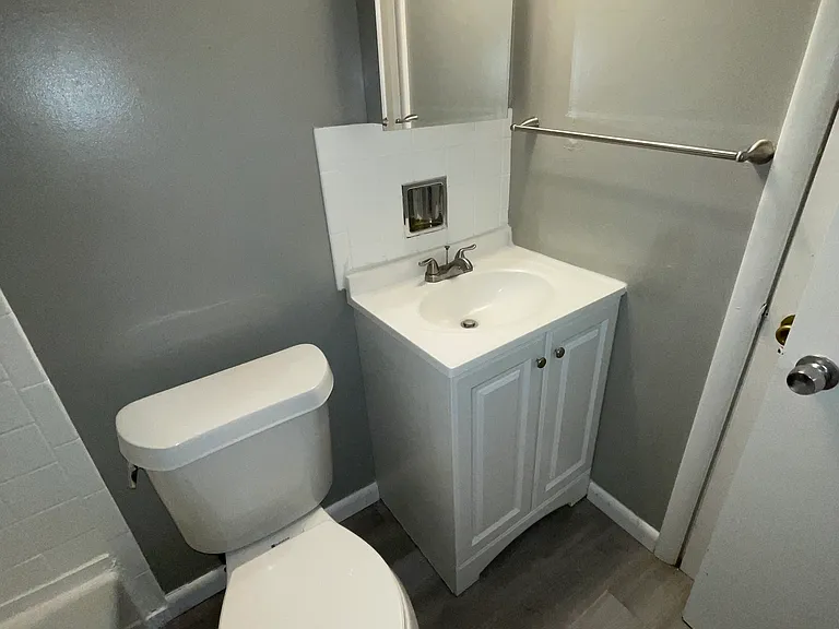595 Brown St — Photo 11