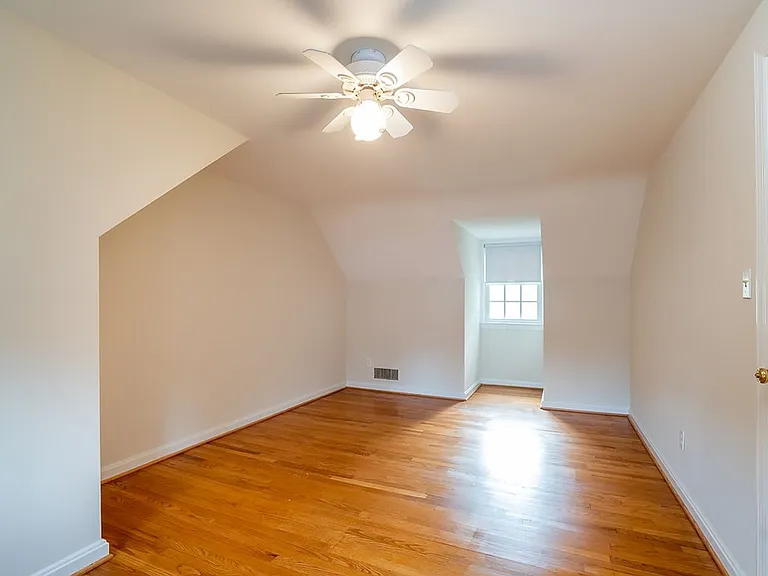 6400 Ruffin Rd — Photo 26