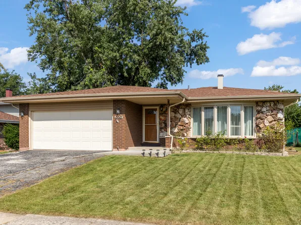 15521 Ridgeland Ave, Oak Forest, IL 60452
