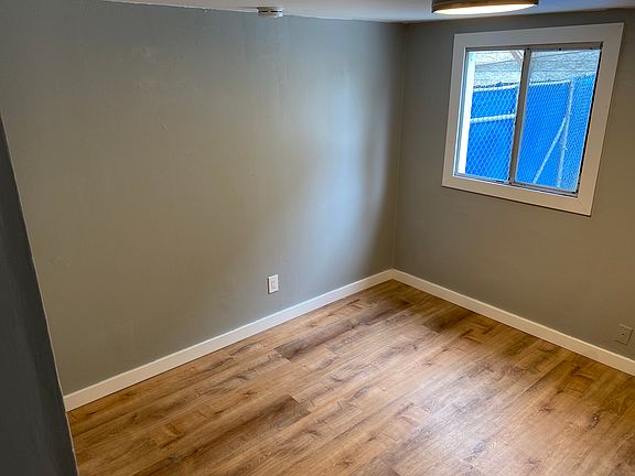5th image of 1433 Coolidge Ave #103
