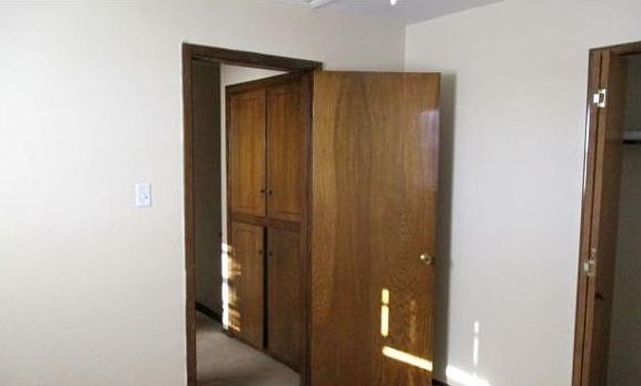 3rd image of 6706 NW Embassy Cir