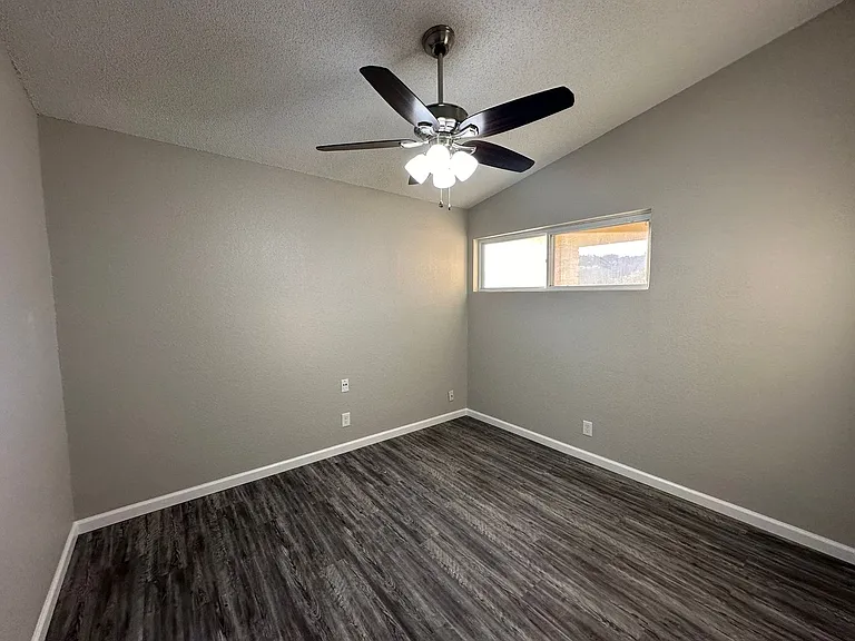 295 Mooring Cir — Photo 26