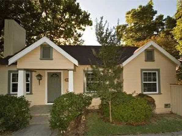 390 40th St, Sacramento, CA 95819