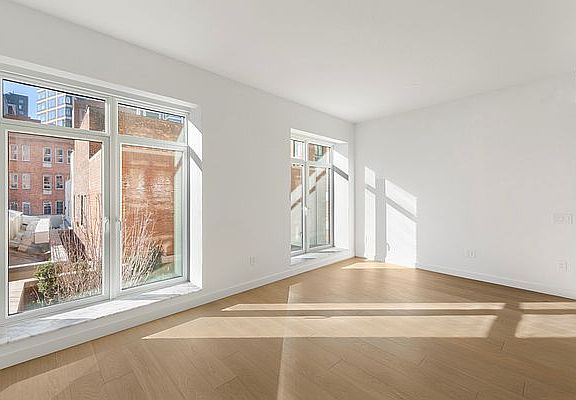5th image of 555 W 22nd St #4EE