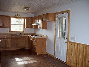2nd image of 2988 Pat Colwell Rd