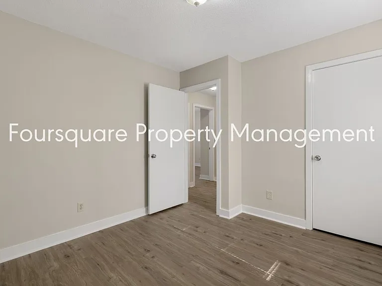 1105 Timber Dr — Photo 29