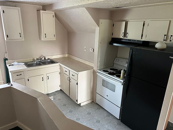 5th image of 916 N 7th St APT D