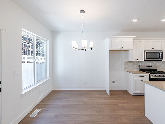 5th image of 4815 S Olive Ave #418
