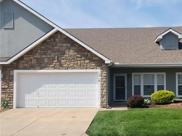 1219 S 3rd Street East St, Louisburg, KS 66053