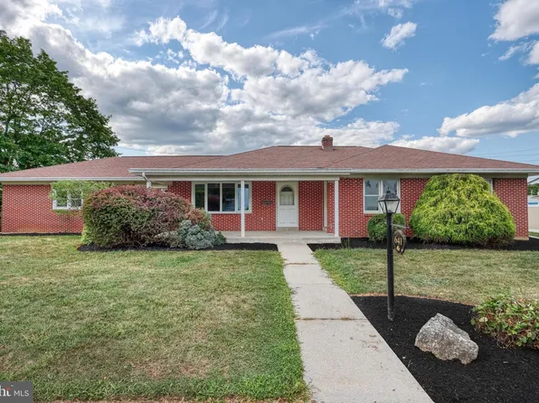 641 E Cherry St, Palmyra, PA 17078