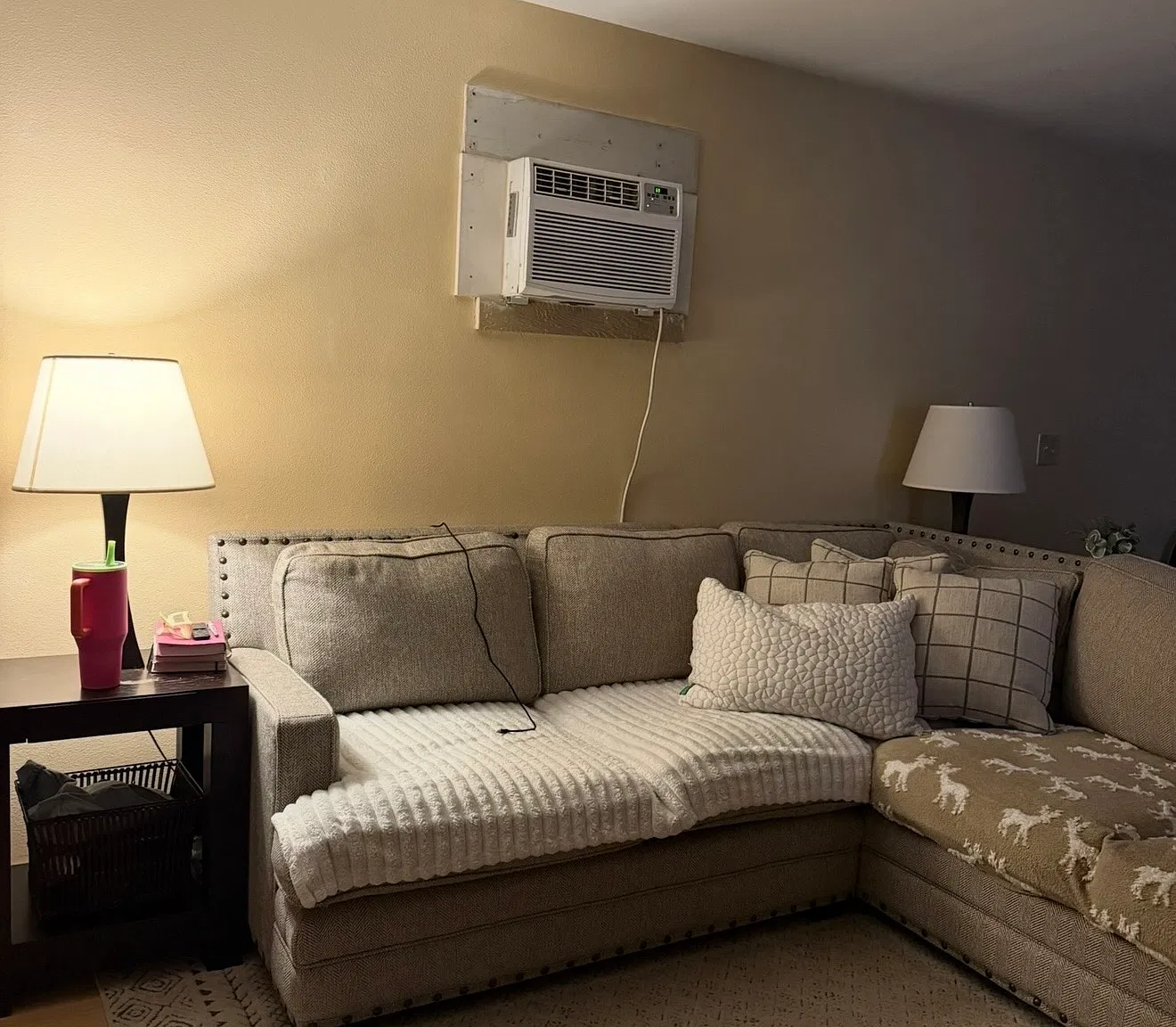 3 bed, 1100 sqft, $1,725 — Photo 2
