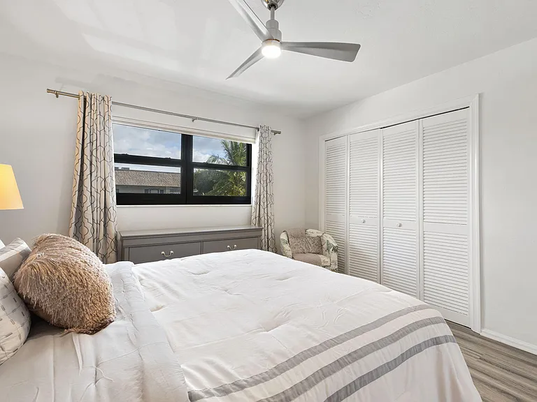 755 Saturn St #F201 — Photo 16