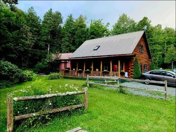 54 Access Lane, Glover, VT 05875