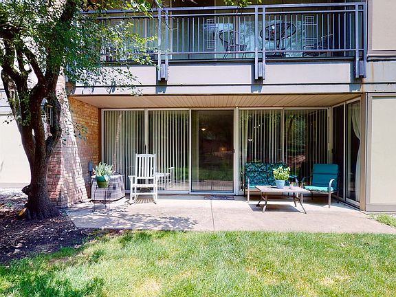 2nd image of 6010 Oakwood Dr APT 1A