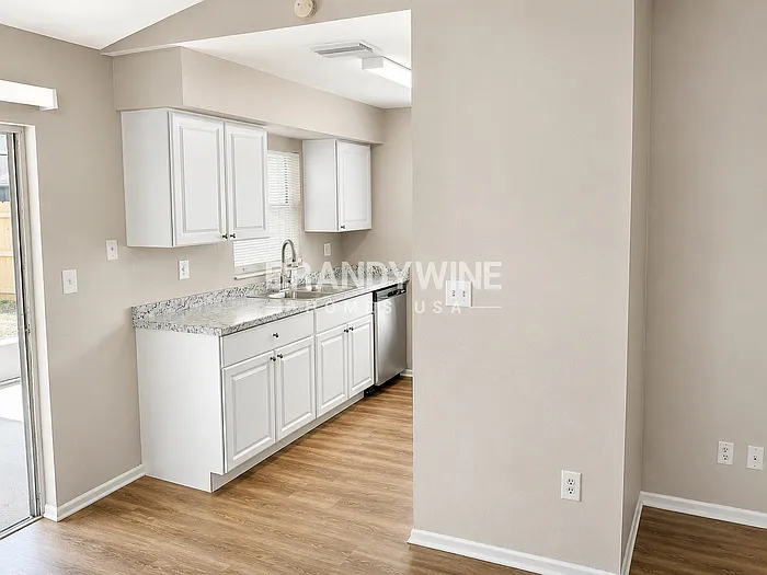 13332 Laraway Dr — Photo 6