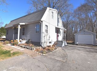 104 Woods Rd, Mansfield, CT 06250