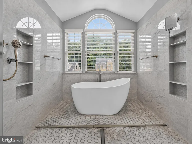 8147 Cancun Ct — Photo 29