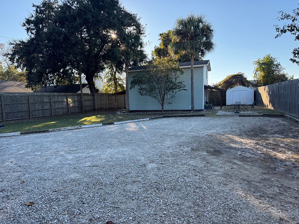1st image of 1825 Flagg Ave