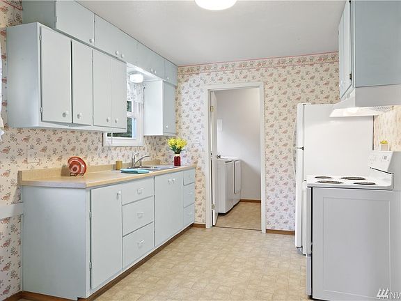 4th image of 14716 84th St NE