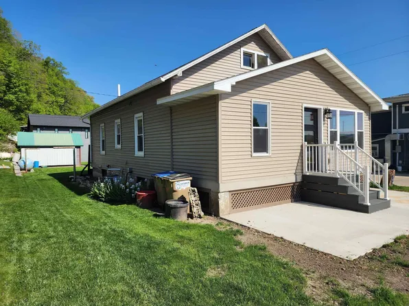 100 Main St, Clayton, IA 52049