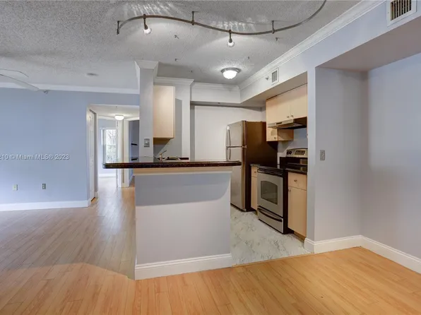 (undisclosed Address), Hollywood, FL 33025