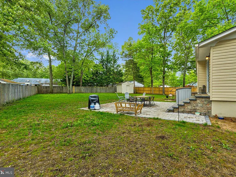 1519 Manor View Rd — Photo 27