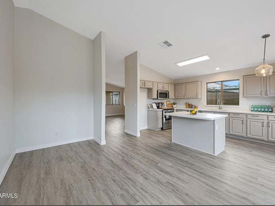 1st image of 30689 N Royal Oak Way